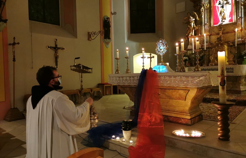 Anbetung / Dr. Bettina Gölles Pfarre Altenmarkt an der Enns